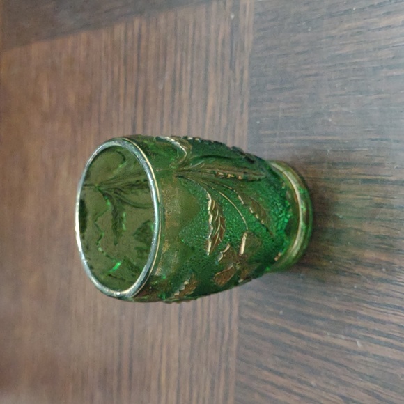 EAPG US Glass Emerald Green/Gold Gilded - 1 shot glass - Picture 1 of 5